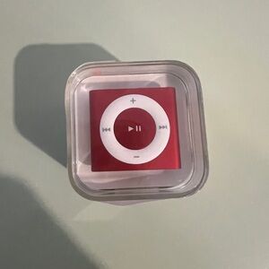 4th Gen iPod Shuffle, 2 GB, new in Sealed Case